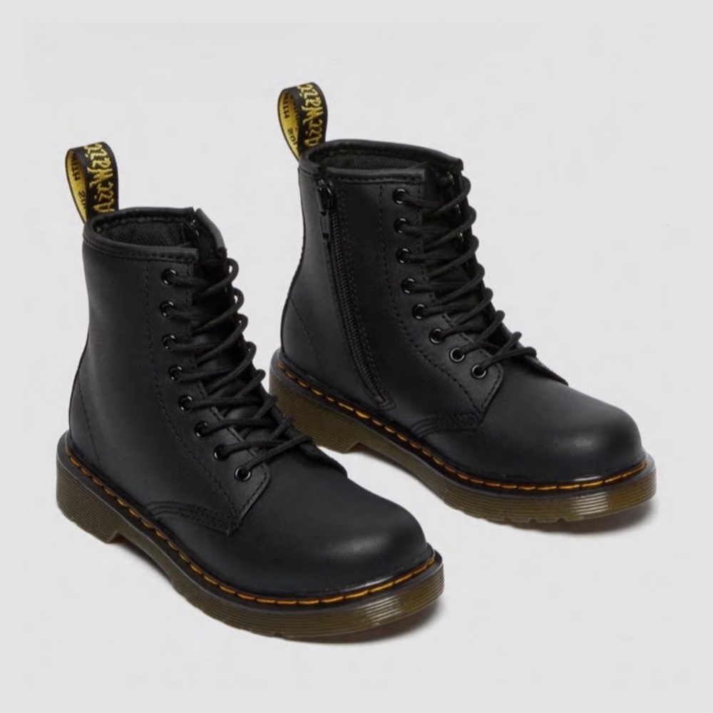 DR. MARTENS | 1460 Black Softy T Leather Lace-Up Boots | Junior 2